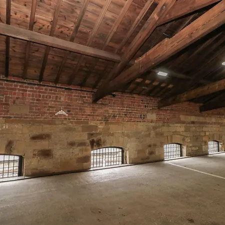 Mallard Engine Shed アパート