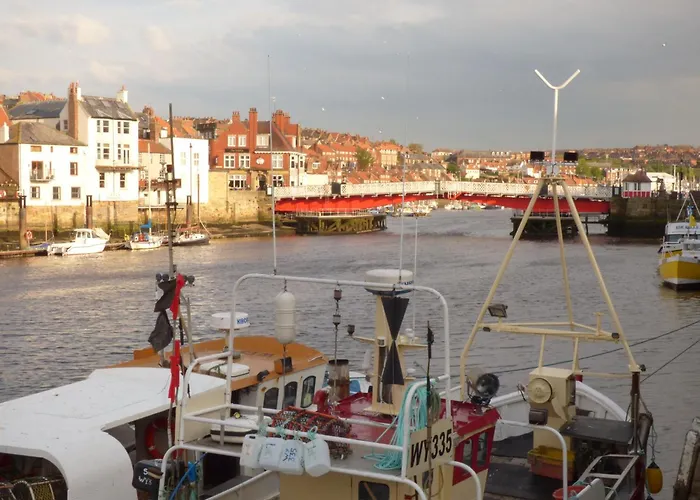 Mallard Engine Shed Уитби