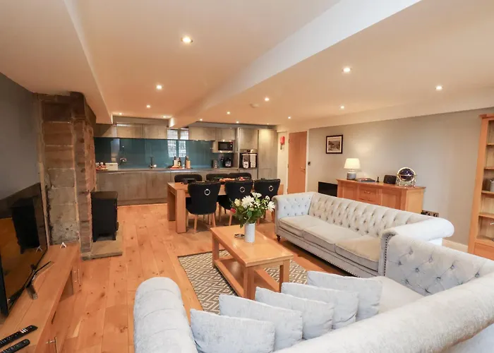 Mallard Engine Shed 휫비