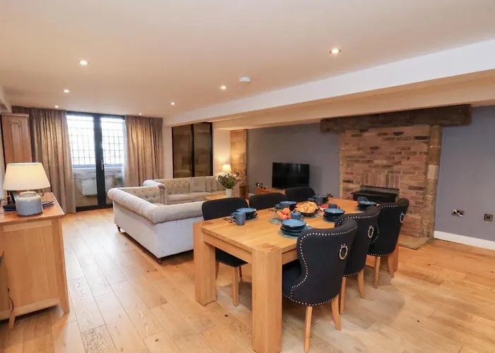 Mallard Engine Shed 휫비