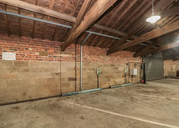 아파트 Mallard Engine Shed *